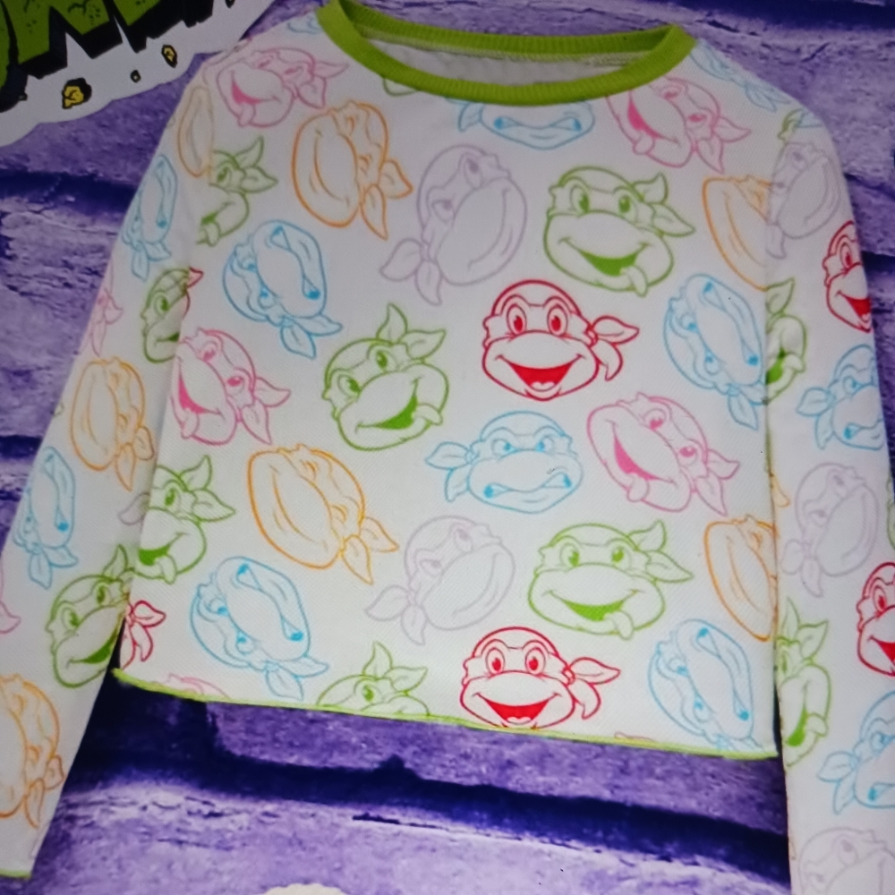 New never worn Teenage mutant ninja turtles little girl long sleeves t-shirt 7y